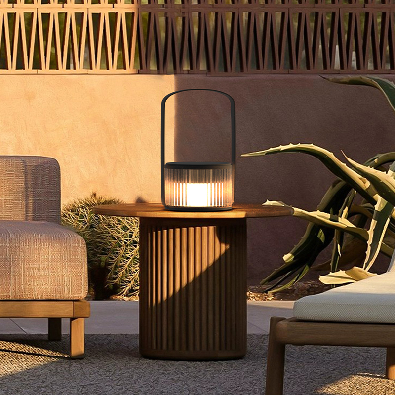 Outdoor Lighting Waterproof - Aufladen im Freien, tragbares Umgebungslicht, Solar-Rasen,